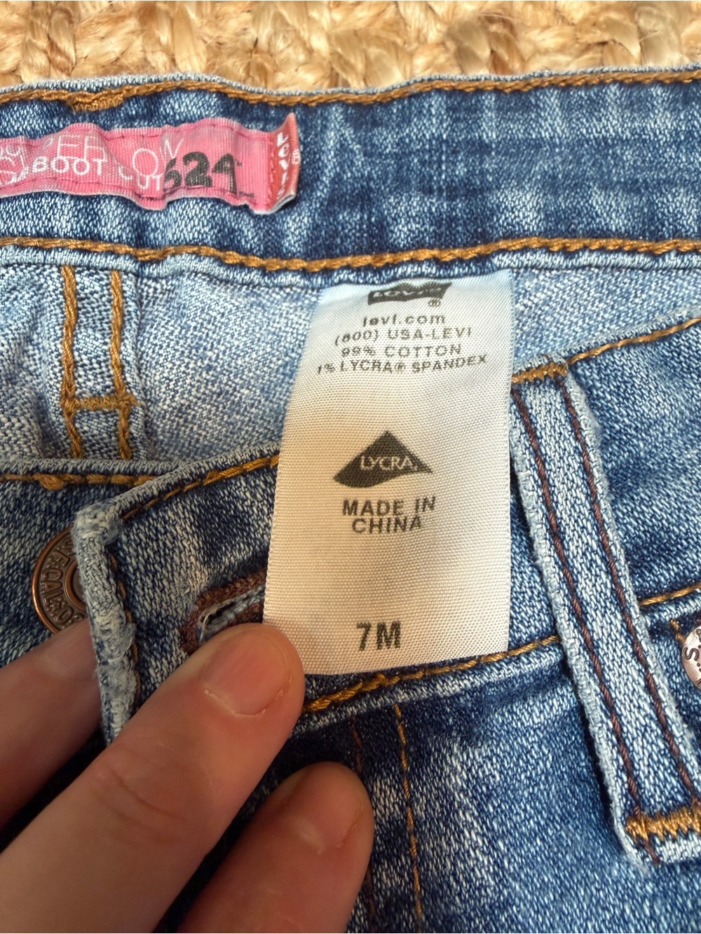 Levi's super low boot cut women’s jeans 524 - Picture 3 of 6